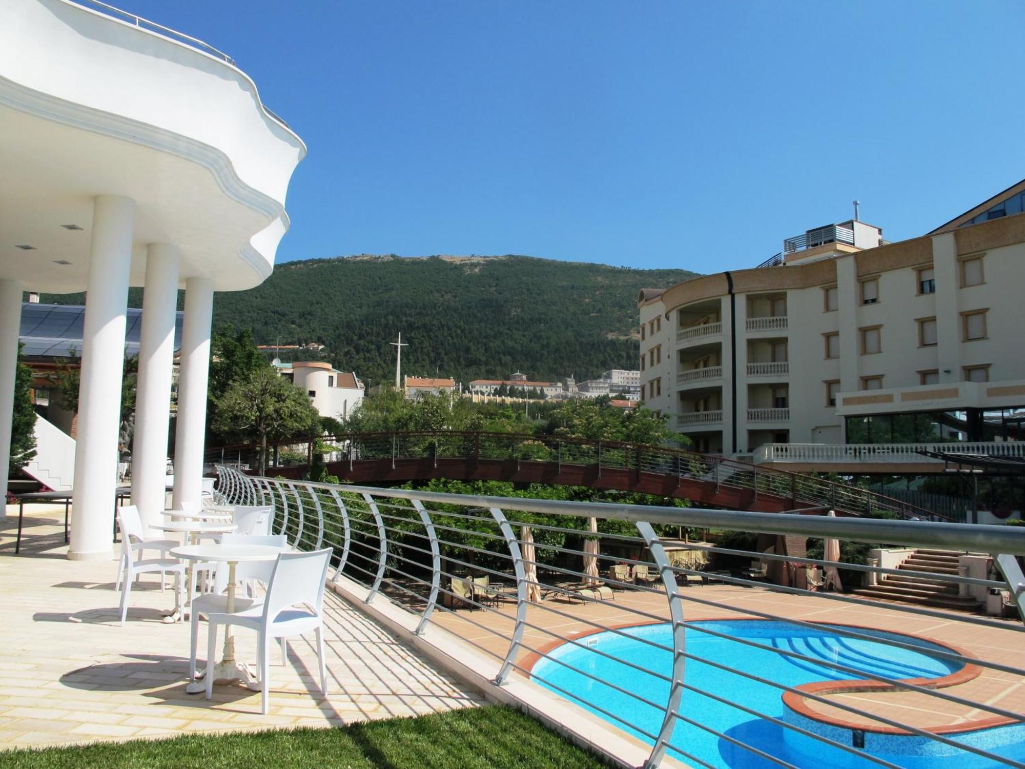 Gran Paradiso Hotel Spa San Giovanni Rotondo Esterno foto